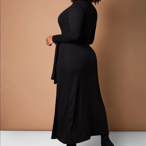 Black Sweater Dress with Slit - NWT✨ - Picture 3 of 4